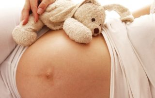 Mother without endometrial scratch while fertility treatment